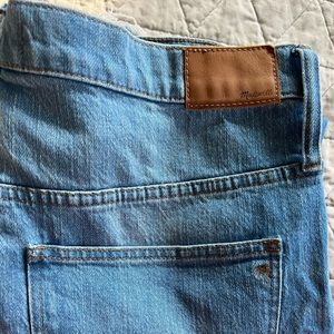 COPY - Madewell Classic Straight Jean - 33